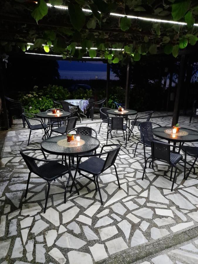 Bato Rooms Peštani Exterior foto